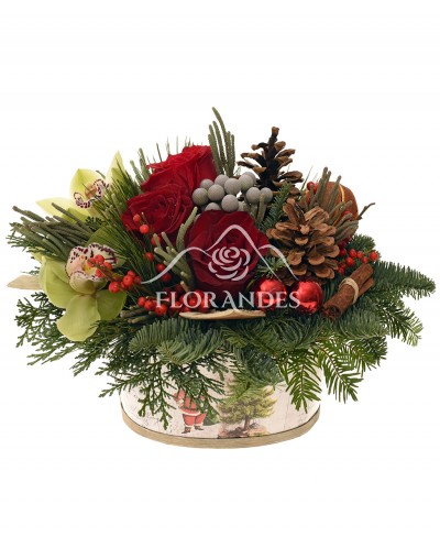 Aranjament floral ilex si orhidee